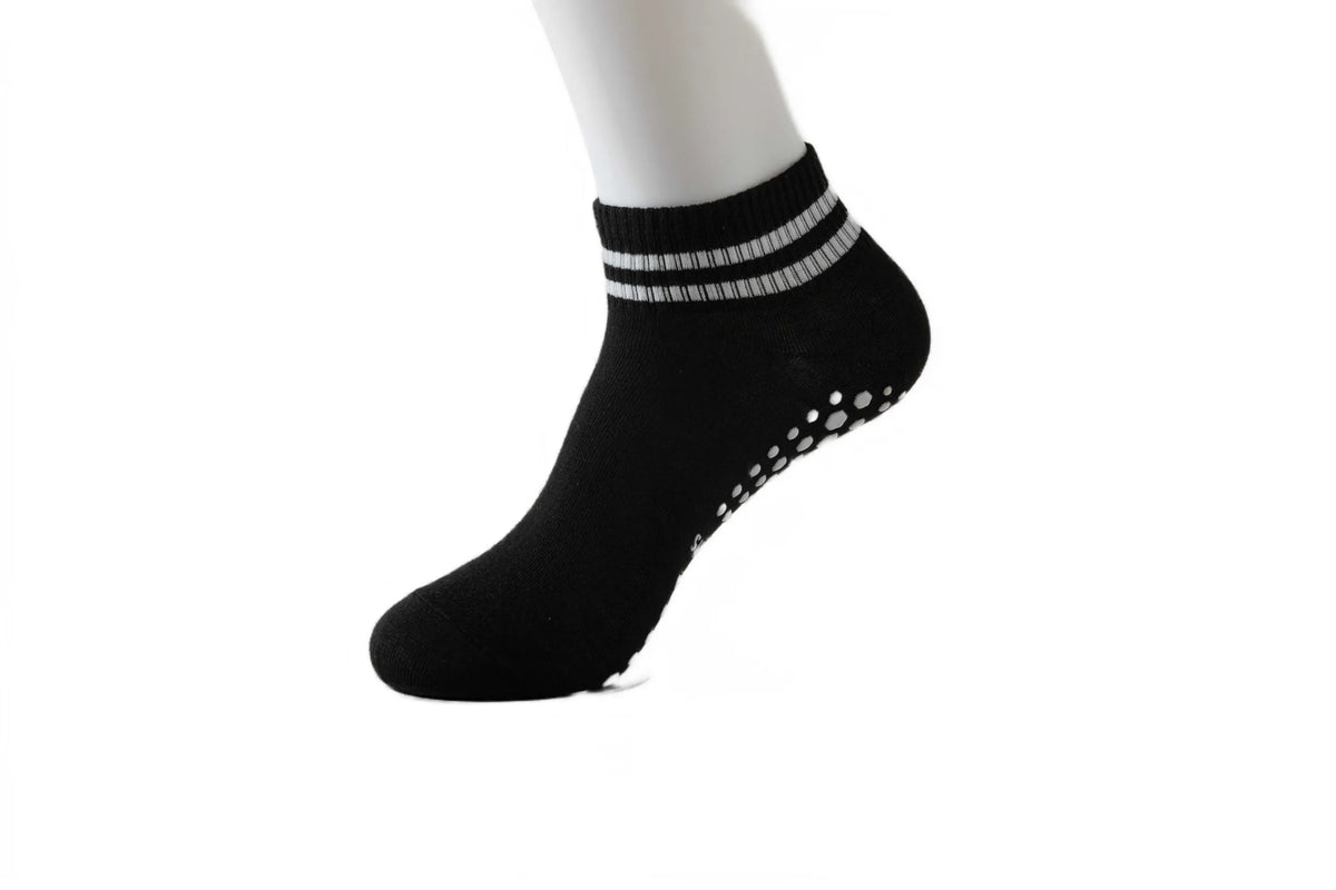 AvenLife™ Studio Grip Socks